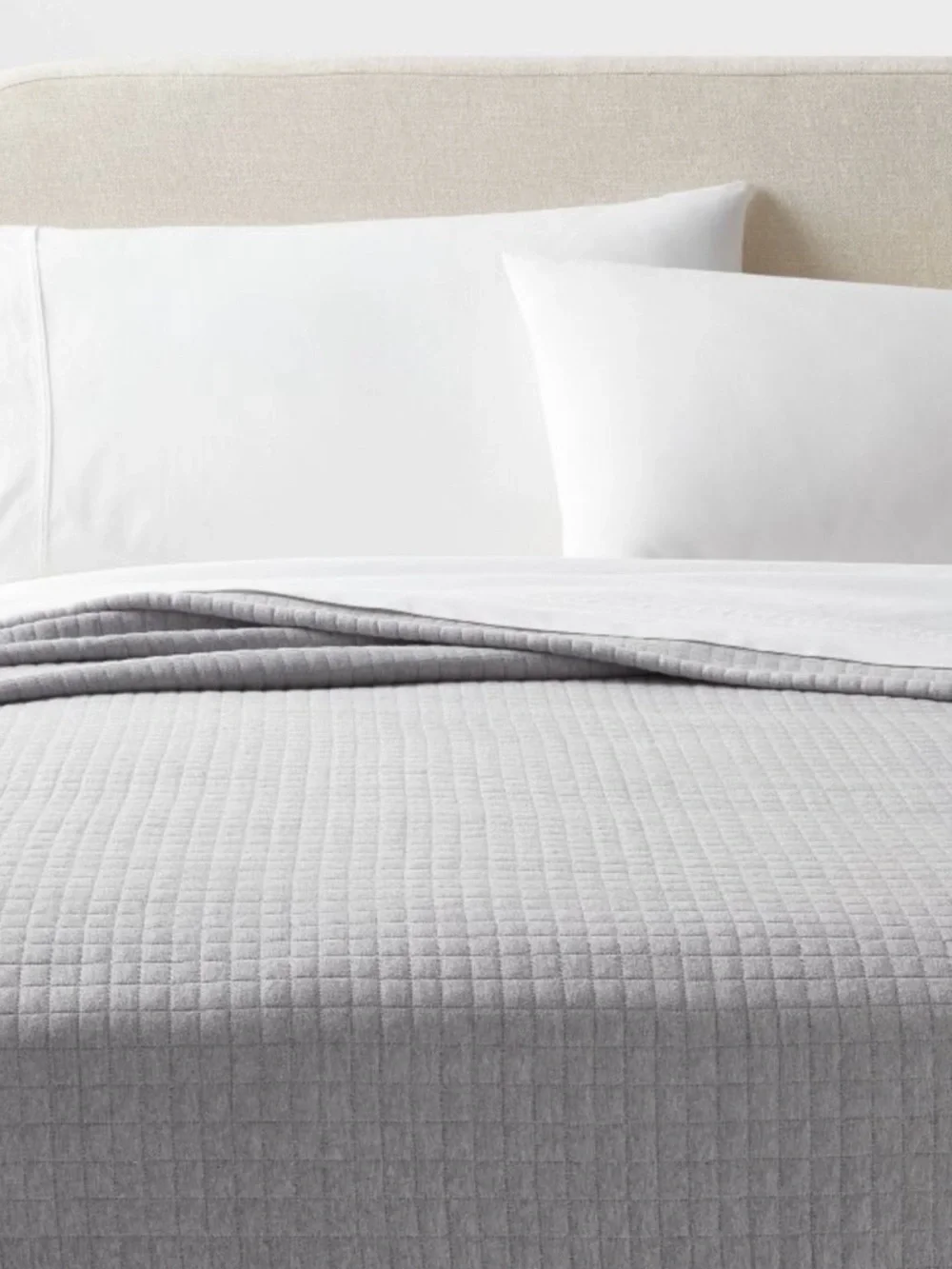 THRESHOLD NWT Full/Queen Jersey Quilt -Heather Gray